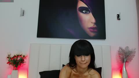 Snapshot of annaros_ chatting on 12/14/24, 05:58 AnnaRos online show from 12/14/24, 05:58