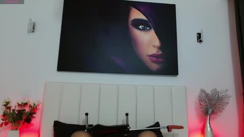 Snapshot of annaros_ chatting on 02/27/25, 07:37 AnnaRos online show from 02/27/25, 07:37