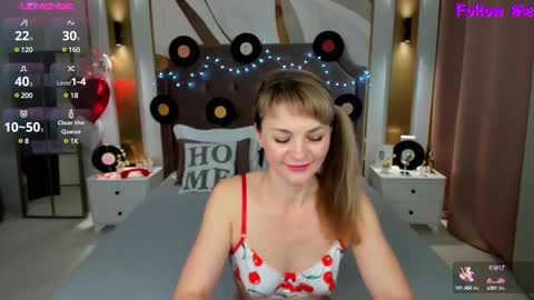 Snapshot of annasimonsj chatting on 03/12/25, 01:03 Anna online show from 03/12/25, 01:03