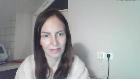 Anna online show from 05/17/26, 07:43