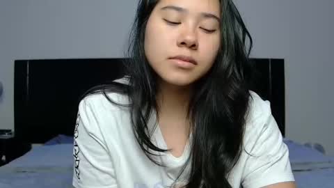 Anna online show from 09/17/25, 04:25