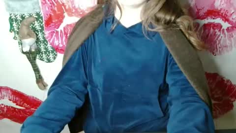 Bella online show from 11/08/25, 07:08