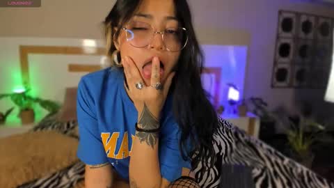 anne_cherrydh online show from 09/23/25, 02:03