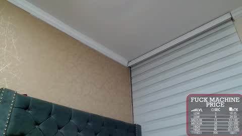       online show from 10/29/25, 01:19