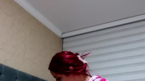 Snapshot of anne_julienne chatting on 07/31/26, 12:21 online show from 07/31/26, 12:21