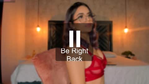 Snapshot of anne_mallow chatting on 03/04/25, 10:02 Ann online show from 03/04/25, 10:02