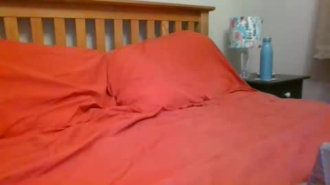 Snapshot of annecharlie chatting on 02/14/25, 08:52 annecharlie online show from 02/14/25, 08:52