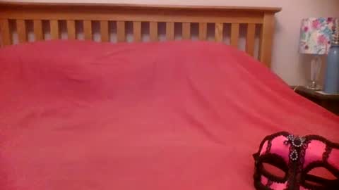 Snapshot of annecharlie chatting on 10/29/25, 02:41 annecharlie online show from 10/29/25, 02:41