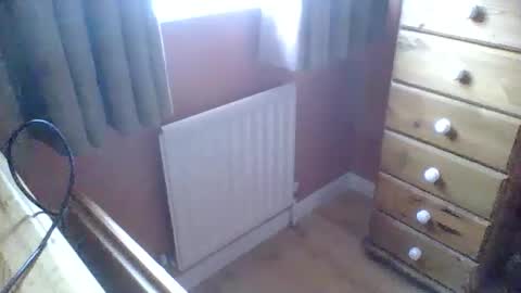 Snapshot of annecharlie chatting on 01/11/26, 09:25 annecharlie online show from 01/11/26, 09:25