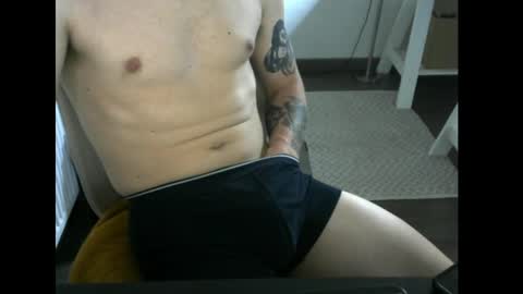 Snapshot of annecylake chatting on 05/01/26, 12:10 annecylake online show from 05/01/26, 12:10