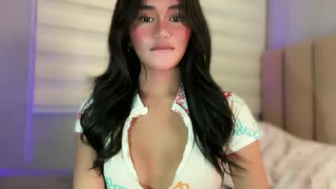 Kim online show from 11/17/25, 04:13