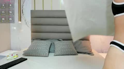 Anne online show from 09/16/25, 03:07