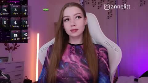 Snapshot of annelitt chatting on 12/21/25, 07:54 annelitt online show from 12/21/25, 07:54