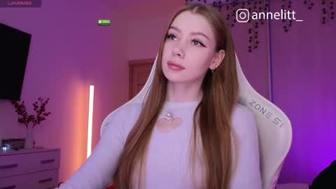 Snapshot of annelitt chatting on 12/22/25, 08:28 annelitt online show from 12/22/25, 08:28