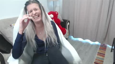 Anna online show from 05/12/26, 05:15