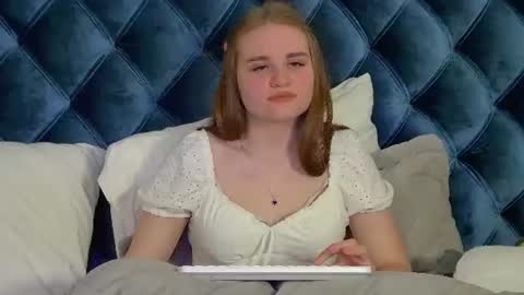 AnnetBennette online show from 06/26/26, 05:45