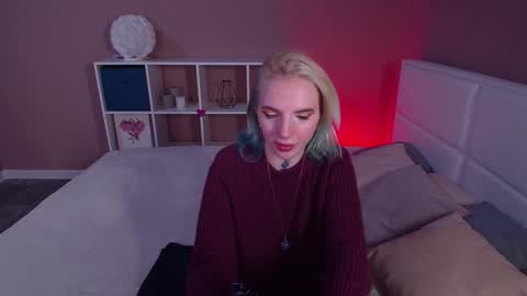 Snapshot of annetenet chatting on 01/30/25, 08:32 Annet online show from 01/30/25, 08:32