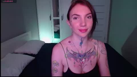 Snapshot of annetenet chatting on 07/07/26, 08:07 Annet online show from 07/07/26, 08:07