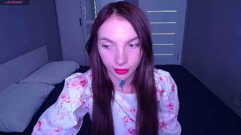 Snapshot of annetenet chatting on 07/22/26, 08:28 Annet online show from 07/22/26, 08:28