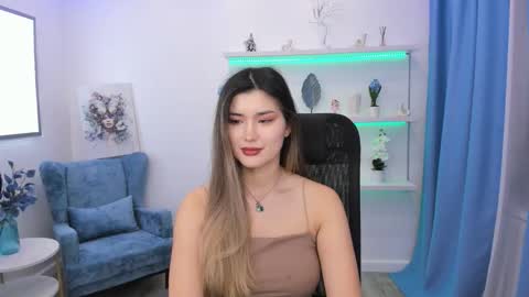 annetli online show from 09/26/25, 03:43