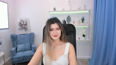 annetli online show from 09/30/25, 03:22