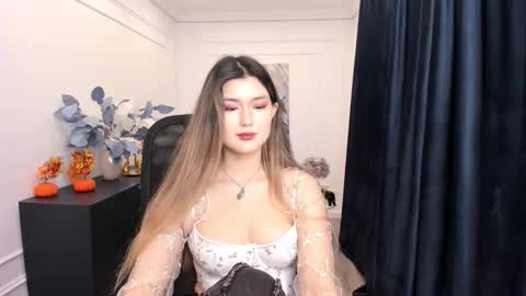 annetli online show from 10/14/25, 03:40