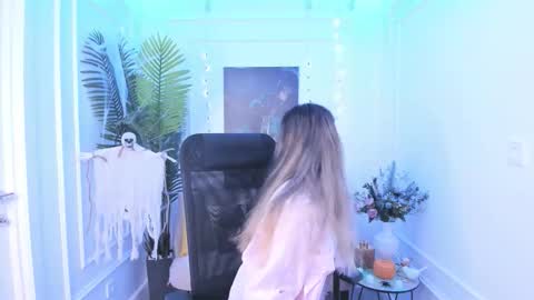 annetli online show from 10/16/25, 03:29