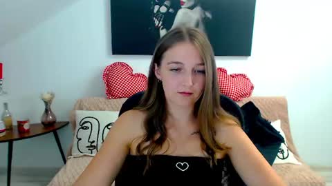 annewilsonn online show from 07/23/26, 06:22