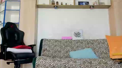 anngray1 online show from 07/28/26, 04:39