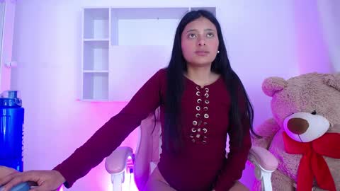 Anni online show from 01/04/25, 04:11