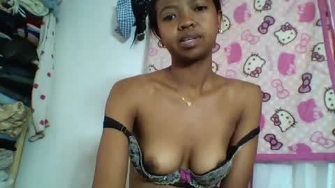 Snapshot of annica86 chatting on 07/28/26, 05:03 annica86 online show from 07/28/26, 05:03
