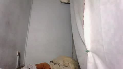 annick98 online show from 02/26/26, 08:02