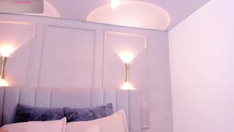 annie_20_ online show from 01/14/26, 12:00