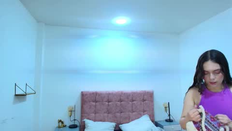 Snapshot of annie_bonnie_ chatting on 02/27/26, 11:32 Annie Bonnie online show from 02/27/26, 11:32