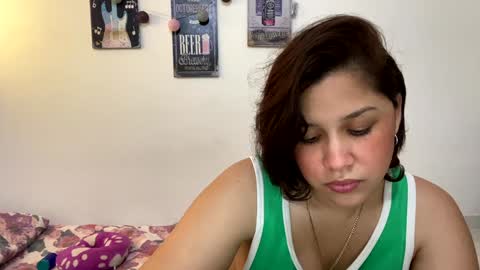 Annie  online show from 12/06/24, 07:12