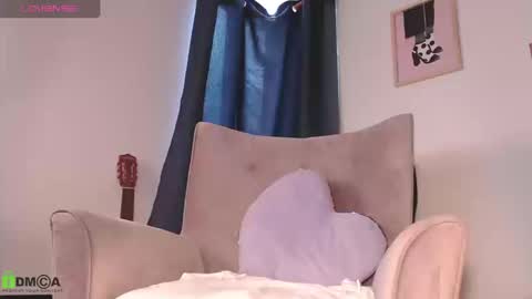 Snapshot of annie_es chatting on 09/08/25, 09:03 Annie online show from 09/08/25, 09:03