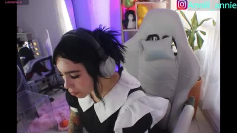 JEANNE no olvides seguirme dont forget follow me  uu online show from 04/22/26, 10:33