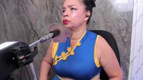 annie_wigg_ online show from 03/23/26, 03:21