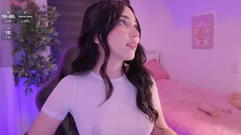 Cassandra online show from 11/20/25, 06:13