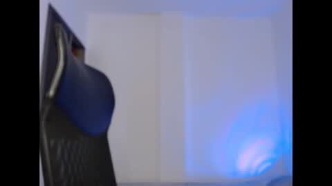 Annie online show from 04/01/26, 02:23