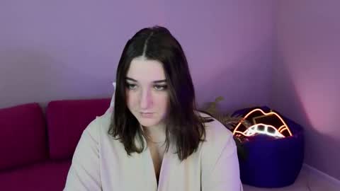 Snapshot of anniedodge chatting on 10/16/25, 07:31 Annie online show from 10/16/25, 07:31