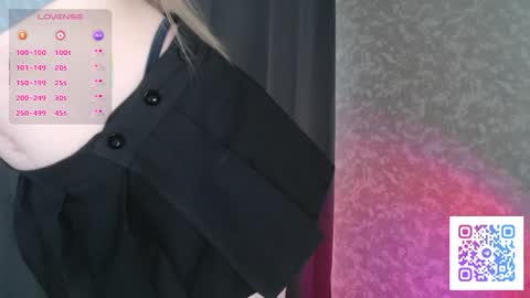 annieee_smith online show from 04/04/26, 12:13