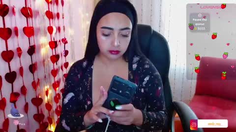 Snapshot of anniehh_ chatting on 03/03/25, 05:50 Annie Independent model Hello all offline tokens are appreciated thank you for your support.33 online show from 03/03/25, 05:50