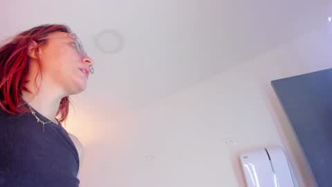 Annie online show from 12/18/24, 06:14