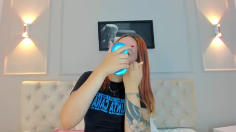 Annie online show from 12/23/24, 12:41