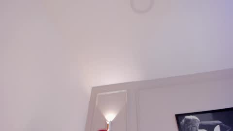 Annie online show from 02/08/25, 03:00