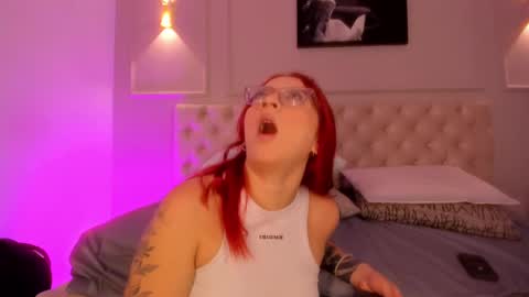 Annie online show from 09/15/25, 12:16