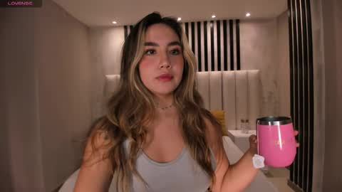 Annie Monroe online show from 10/30/25, 11:44