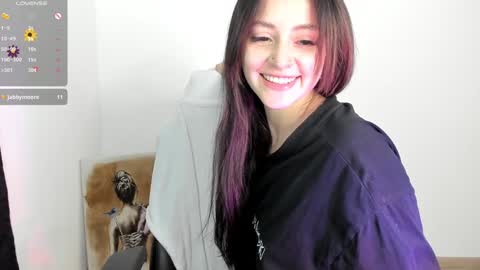 Annie online show from 02/07/25, 01:25