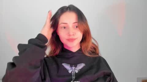 Annie online show from 11/22/25, 02:43